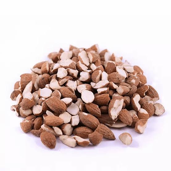 Almendras partidas
